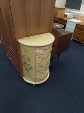 Load image into Gallery viewer, Chest of Drawers
