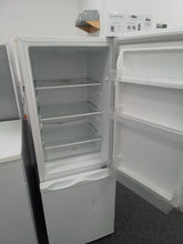 Load image into Gallery viewer, Fridge Freezer
