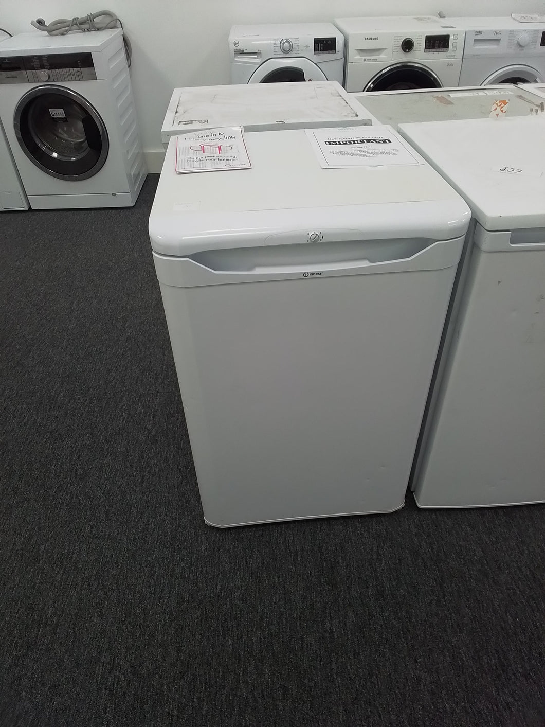 Indesit undercounter fridge