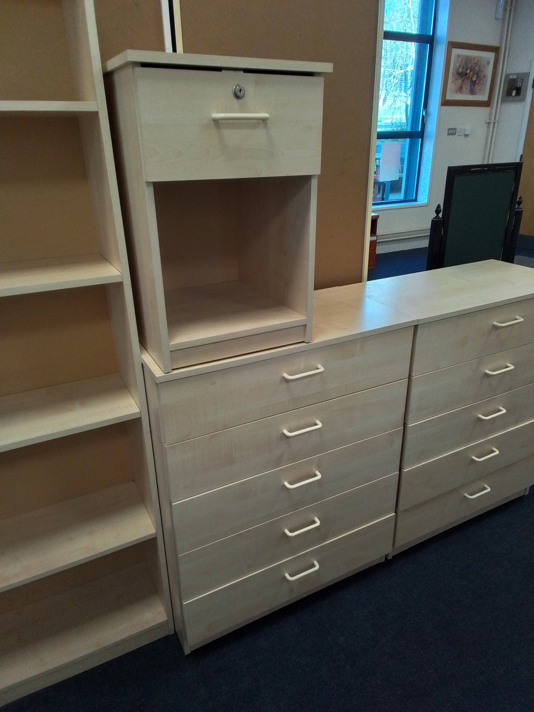 Chest of Drawers & Bedside Cabinet