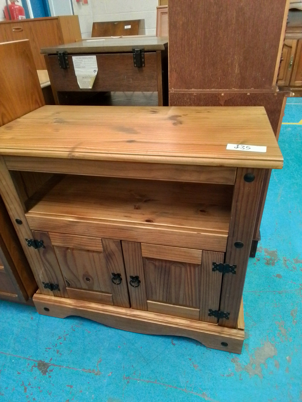 Pine Television Unit