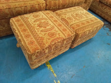 Load image into Gallery viewer, 4 Seater &amp; 2 Seater &amp; 2 x pouffe
