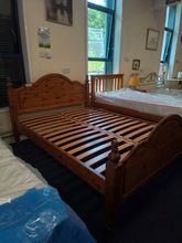 Load image into Gallery viewer, Pine Kingsize Bedbase
