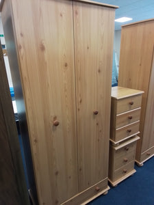 Bedroom set (2 x wardrobes + 2 x bedside units)