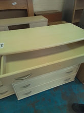 Load image into Gallery viewer, Chest of Drawers
