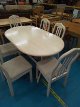 Load image into Gallery viewer, Dining Table &amp; 6 chairs
