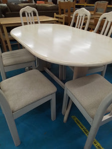 Dining Table & 6 chairs