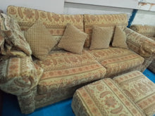 Load image into Gallery viewer, 4 Seater &amp; 2 Seater &amp; 2 x pouffe
